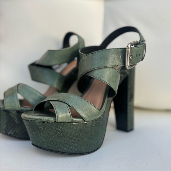 Pour La Victoire Green Platform Sandals - Picture 2 of 5